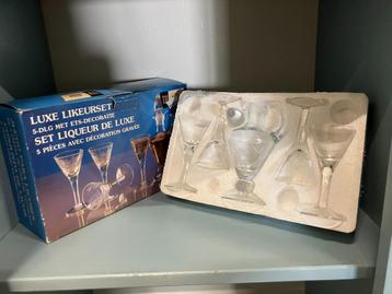Luxe Likeurset - 5-delig met ets-decoratie beschikbaar voor biedingen