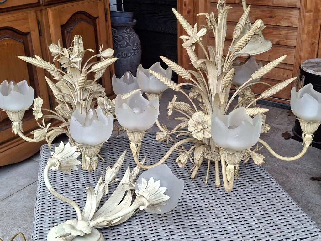 Metalen kroonluchters (2 stuks) + wandlampje, Huis en Inrichting, Lampen | Kroonluchters, Ophalen, Gebruikt, Glas, Vintage