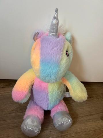 Regenboog Eenhoorn Knuffel - Zo Goed Als Nieuw! beschikbaar voor biedingen