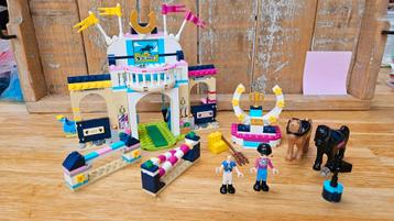 Lego Friends 41367 Stephanie's paardenconcours - Compleet! beschikbaar voor biedingen