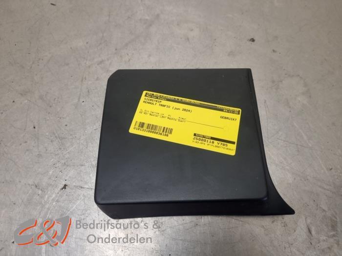 Sierstrip van een Renault Trafic, Auto-onderdelen, Carrosserie en Plaatwerk, Renault, Gebruikt, 3 maanden garantie, Ophalen of Verzenden