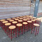 29 x vintage school atelier krukken partij krukken H = 60 CM, Ophalen, Gebruikt, Hout