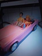 Barbie en Ken in roze auto, Ophalen of Verzenden, Gebruikt, Barbie