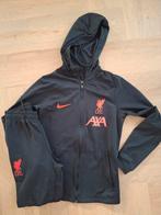 Liverpool Trainingspak (Maat M, 137-147 cm), Kinderen en Baby's, Kinderkleding | Maat 146, Jongen of Meisje, Ophalen of Verzenden