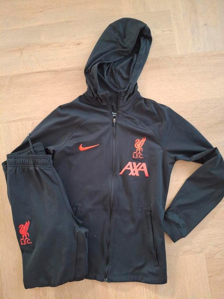 Liverpool Trainingspak (Maat M, 137-147 cm), Kinderen en Baby's, Kinderkleding | Maat 146, Zo goed als nieuw, Jongen of Meisje