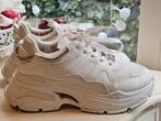 Sneakers PUMA 37, Ophalen of Verzenden, Zo goed als nieuw, Wit, Sneakers of Gympen