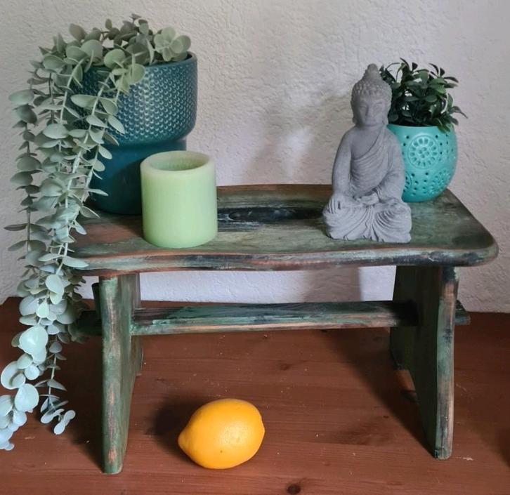 Vensterbankje decoplateau opstapje Mini tafeltje vintage, Huis en Inrichting, Krukjes, Zo goed als nieuw, Hout, Ophalen of Verzenden