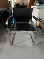 Opknappers: 2 x leren stoelen, vintage design, Ophalen, Gebruikt, Zwart, Leer