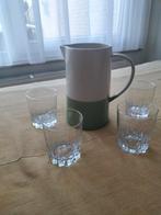 Kan met 4 glazen, Huis en Inrichting, Keuken | Servies, Ophalen of Verzenden, Nieuw, Overige stijlen
