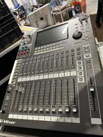 Roland mixer + Stagebox, Ophalen, Zo goed als nieuw, 20 kanalen of meer, Microfooningang