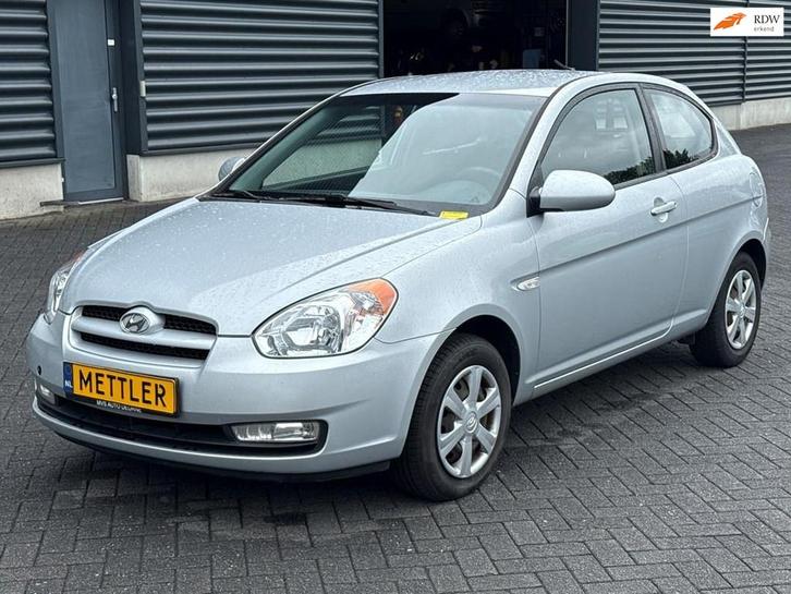 Hyundai Accent 1.4i Dynamic Joy , Airco / motorschade, Auto's, Hyundai, Bedrijf, Te koop, Accent, ABS, Airbags, Airconditioning