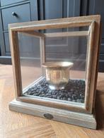 Vintage Vitrinekast met Zilveren Beker, Ophalen