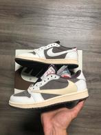 Nike Air Jordan 1 Low X Travis Scott Reverse Mocha size 40.5, Bruin, Nike, Nieuw, Ophalen of Verzenden