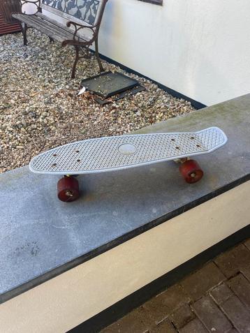 Penny board roze met lichtgevende wielen beschikbaar voor biedingen