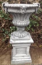 Hele mooie grote set pot en sokkel venezia beton., Tuin en Terras, Bloembakken en Plantenbakken, Ophalen, Rond, Nieuw, Tuin