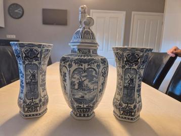 Delfs Blauw echte vazen set beschikbaar voor biedingen