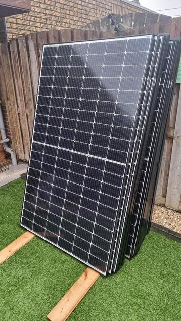 Diverse JA Solar Zonnepanelen 385Wp, 300Wp Half/Full Black 