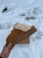 UGGS, Kleding | Dames, Schoenen, Ophalen of Verzenden, Zo goed als nieuw, Pantoffels of Sloffen