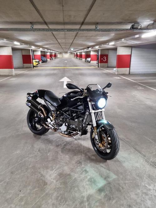 Bijzondere all black Ducati Monster S4R! Veel extra's!!, Motoren, Motoren | Ducati, Particulier, Naked bike, meer dan 35 kW, 2 cilinders