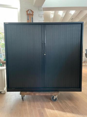 Archiefkast Triumph met roldeuren