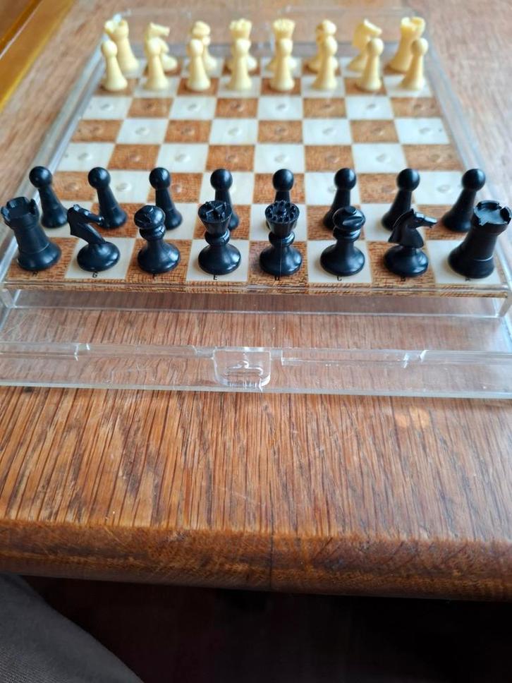 Retro Reisschaakspel Kunstof, Verzamelen, Retro, Ophalen of Verzenden