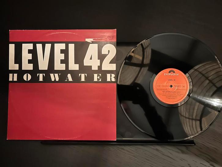 Level 42 - Hot Water maxi 12” vinyl, Cd's en Dvd's, Vinyl | Pop, Zo goed als nieuw, 1980 tot 2000, 12 inch, Ophalen of Verzenden