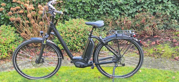 E bike Cube Lage instap, Fietsen en Brommers, Elektrische fietsen, Gebruikt, Cube, 47 tot 51 cm, 50 km per accu of meer, Ophalen