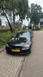 BMW 3-Serie 2.0 I 320 | 2005 Zwart | + zomervelgen set, Auto's, Achterwielaandrijving, 1295 kg, 4 cilinders, Zwart