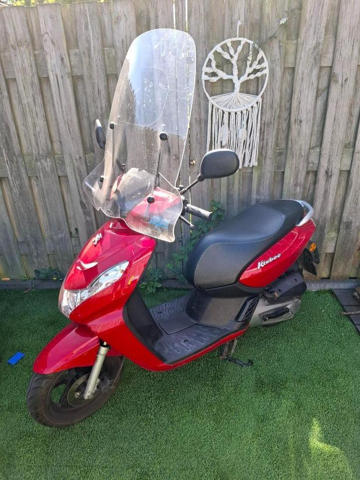 Scooter peugeot kisbee 45 km, Fietsen en Brommers, Scooters | Peugeot, Gebruikt, Overige modellen, Maximaal 45 km/u, Benzine, Ophalen