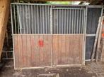 Paardenbox deur, Ophalen