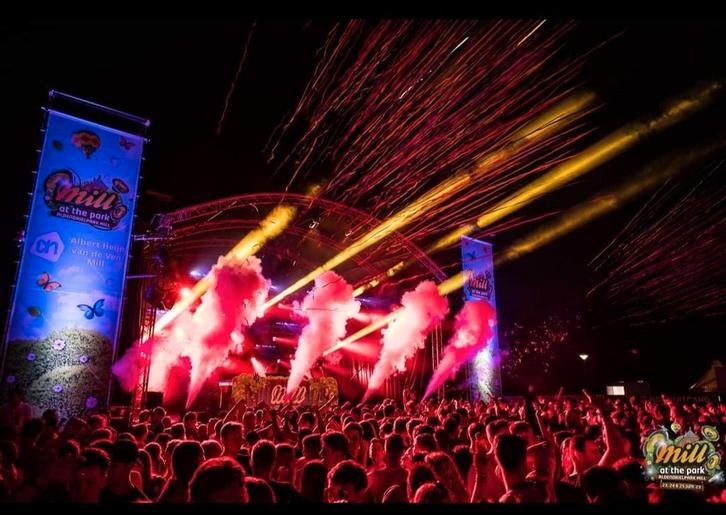 Confetti kanon huren? Feestelijk & betaalbaar!, Tickets en Kaartjes, Evenementen en Festivals, Eén persoon