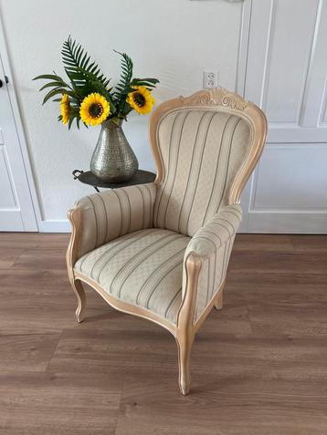 Fauteuil beschikbaar voor biedingen