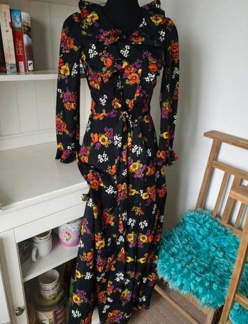 Leuke vintage maxi dress  beschikbaar voor biedingen