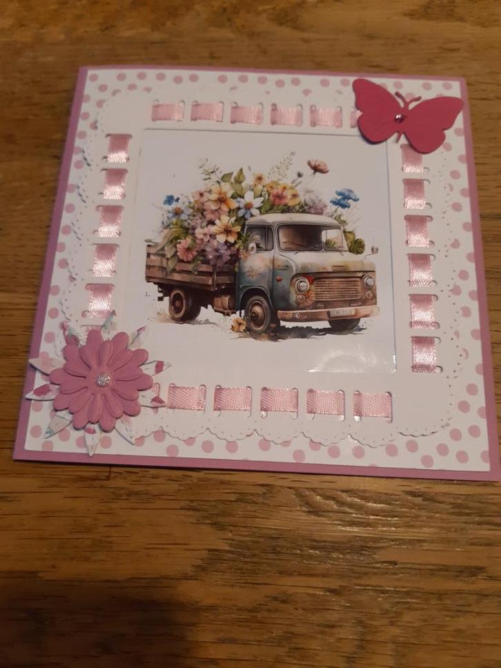 Lint-auto met bloemen(28), Hobby en Vrije tijd, Kaarten | Zelfgemaakt, Nieuw, Overige thema's, Ophalen of Verzenden