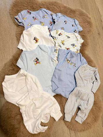 Babypakket newborn / maat 44 beschikbaar voor biedingen