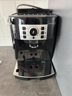 Delonghi S, Witgoed en Apparatuur, Koffiezetapparaten, Ophalen, Zo goed als nieuw, Afneembaar waterreservoir, Koffiemachine