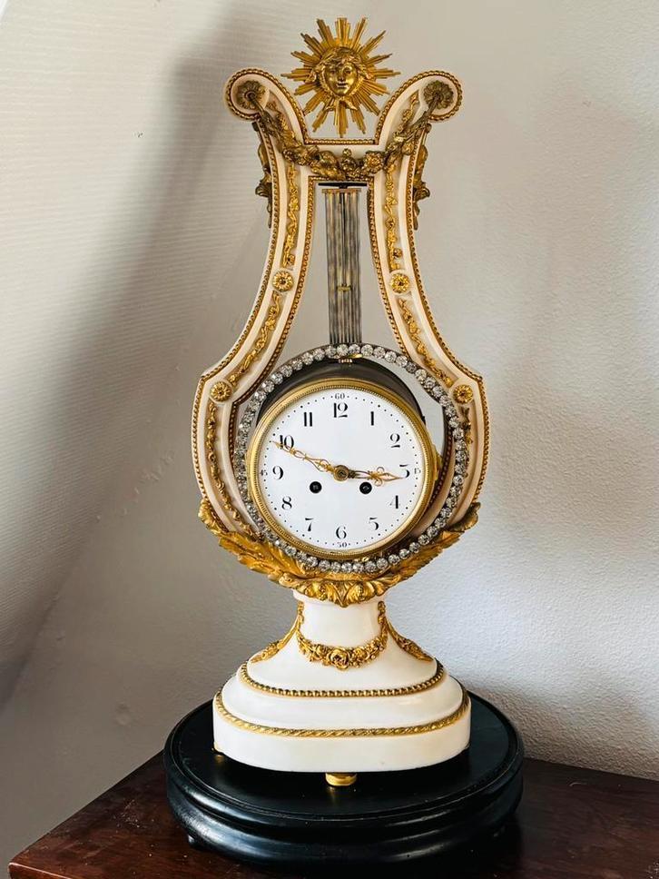 Grote lierpendule met voorslinger, Verzamelen, Rookartikelen, Aanstekers en Luciferdoosjes, Zo goed als nieuw, Ophalen of Verzenden