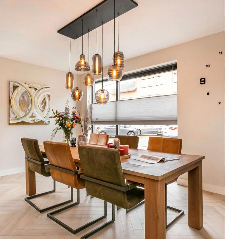 Houten Eettafel - Robuust en Stijlvol, Huis en Inrichting, Tafels | Eettafels, Gebruikt, 100 tot 150 cm, 200 cm of meer, Vijf personen of meer