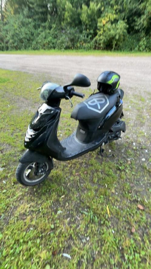 Piaggio Zip 80cc 4t - Geen WOK, Fietsen en Brommers, Scooters | Piaggio, Zo goed als nieuw, Zip, Maximaal 45 km/u, Benzine, Ophalen