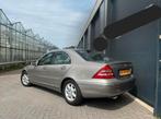 Mercedes-Benz C-Klasse 1.8 C180 Kompr Sedan AUT 2004 Grijs, Auto's, Automaat, Achterwielaandrijving, 74 €/maand, 1796 cc