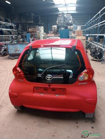 diverse onderdelen toyota aygo  beschikbaar voor biedingen
