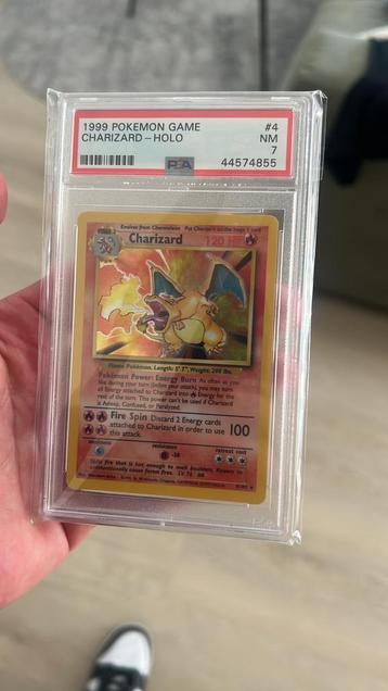 Base Set Charizard #4 PSA 7 beschikbaar voor biedingen