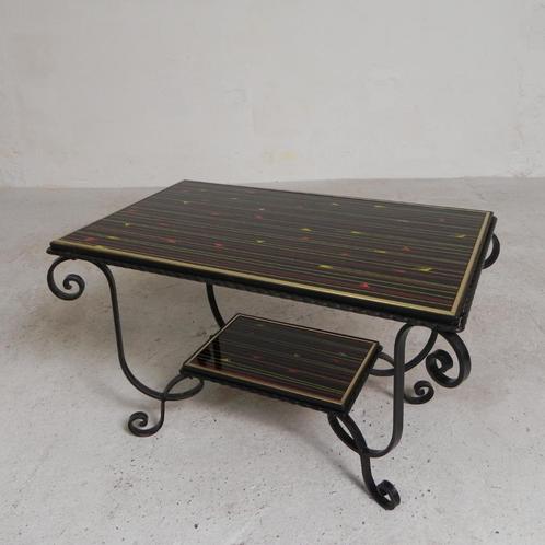 Vintage salontafel met 2 glazen bladen met 50s print, Antiek en Kunst, Antiek | Meubels | Tafels, Ophalen of Verzenden