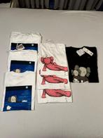 Kaws x uniqlo tees / t shirts, Kleding | Heren, T-shirts, Nieuw, Ophalen of Verzenden, Maat 56/58 (XL), Zwart