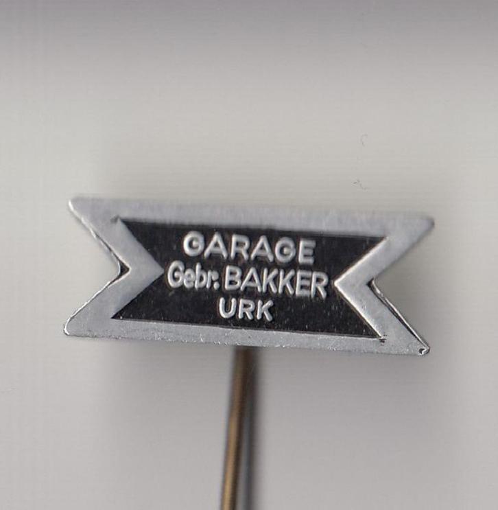 Urk Garage Bakker speldje, Verzamelen, Speldjes, Pins en Buttons, Gebruikt, Speldje of Pin, Overige onderwerpen, Ophalen of Verzenden