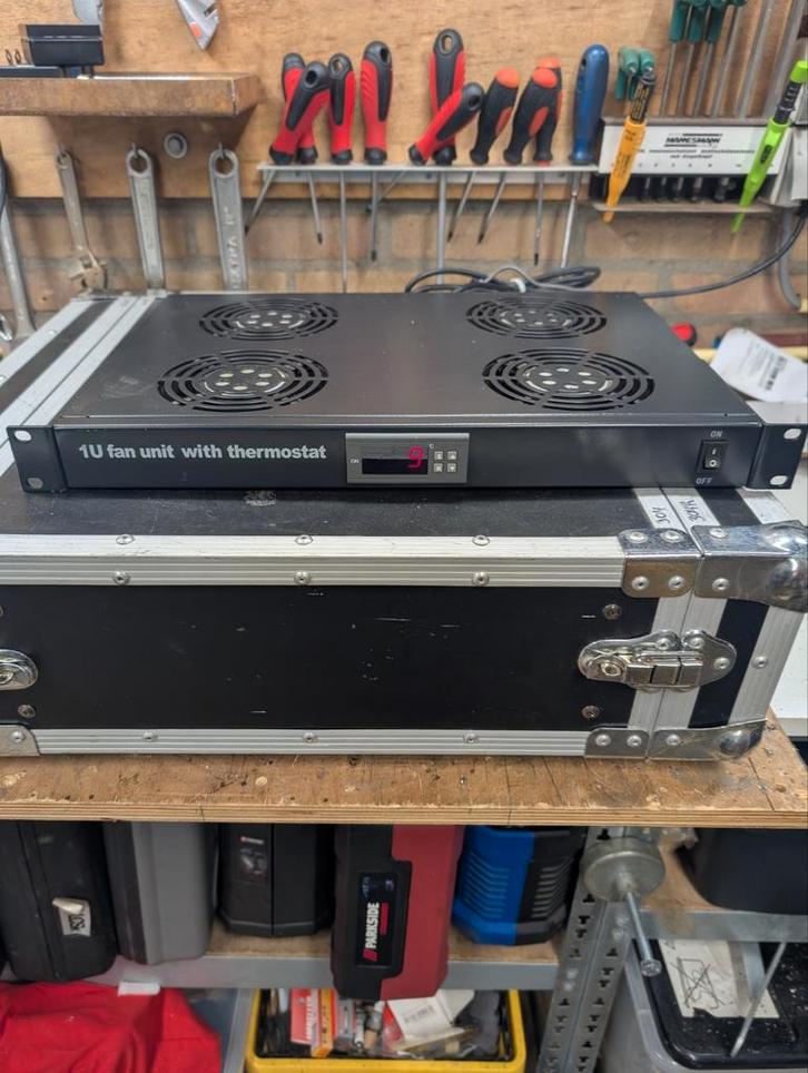19 inch 1U Ventilator Unit met Thermostaat, Muziek en Instrumenten, Overige Muziek en Instrumenten, Gebruikt, Ophalen
