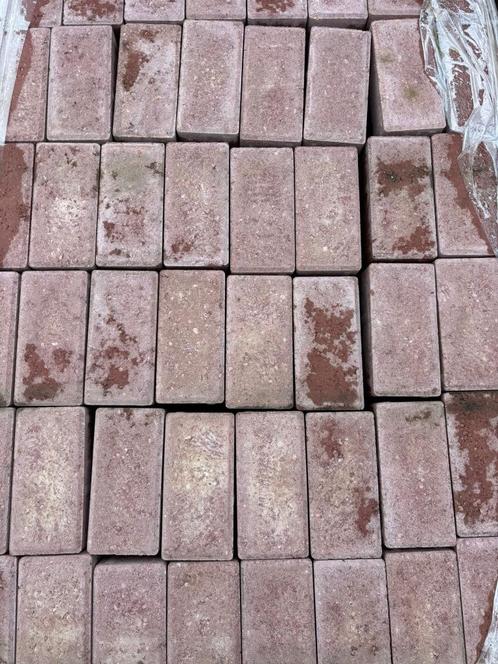 21.4m2 Zo goed als nieuwe bkk betonklinkers rood, Tuin en Terras, Tegels en Klinkers, Zo goed als nieuw, Klinkers, Beton, 10 m² of meer