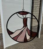Hanger dansende vrouw glas in lood, Doe-het-zelf en Verbouw, Glas en Ramen, Ophalen of Verzenden, Nieuw, Minder dan 80 cm, Glas in lood