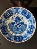 Delfts Blauw Bord - Handbeschilderd Aardewerk, Ophalen of Verzenden