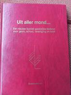 Uit aller mond. Boekencentrum. Zangbundel met melodie, noten, Ophalen of Verzenden, Zo goed als nieuw, Genre of Stijl, Meerdere auteurs